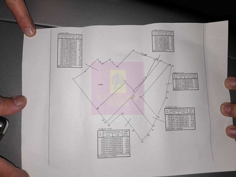 BARCANESTI (IL) - SE VINDE CASA + TEREN 16K MP