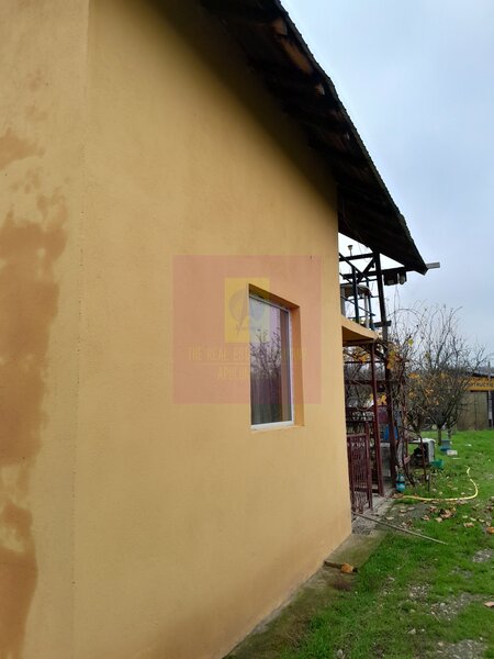 BARCANESTI (IL) - SE VINDE CASA + TEREN 16K MP