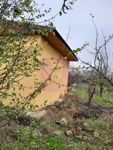 BARCANESTI (IL) - SE VINDE CASA + TEREN 16K MP