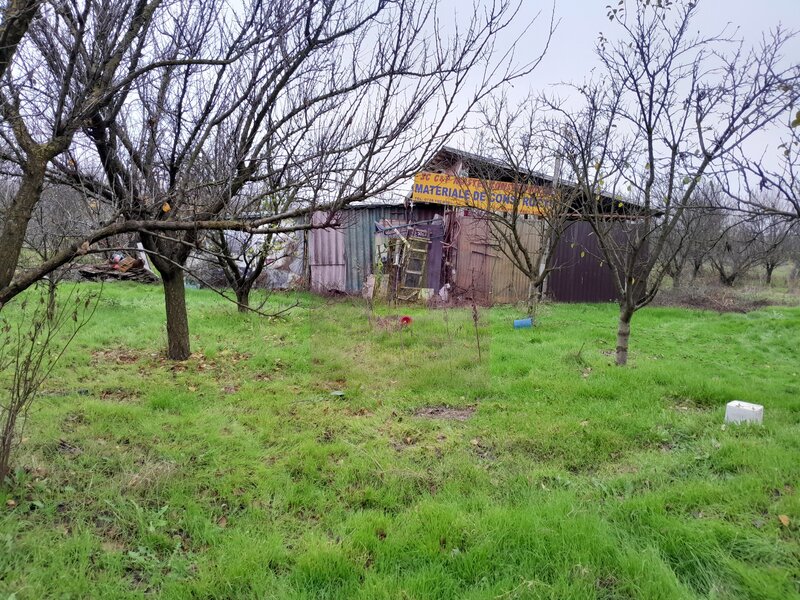 BARCANESTI (IL) - SE VINDE CASA + TEREN 16K MP